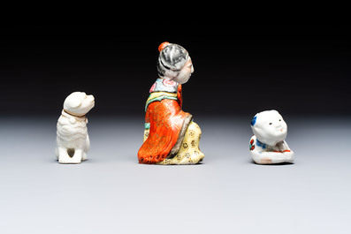 Four Japanese sculptures, a rooster-form ewer and a covered censer, Wanli mark, 19/20th C.