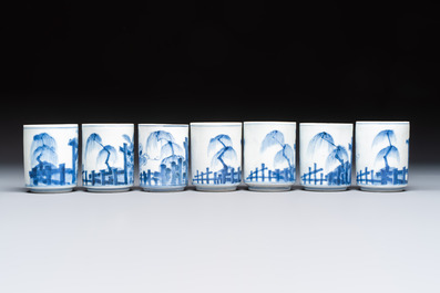 A Japanese blue and white plate, eight cups, and two gilt-lacquered porcelain cups, 19/20th C.