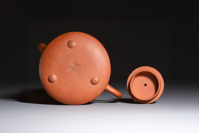 A Chinese Yixing stoneware inscribed teapot, Shao Youlan 卲友蘭 mark, Republic