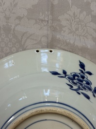 A rare intact Chinese rose-Imari 'Provinces' shaving bowl with the arms of Zeelandt, Kangxi, ca. 1720
