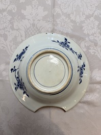 A rare intact Chinese rose-Imari 'Provinces' shaving bowl with the arms of Zeelandt, Kangxi, ca. 1720