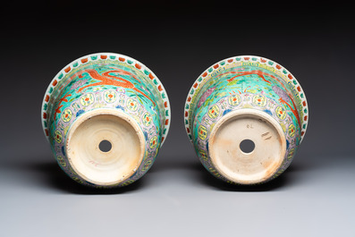 A pair of Chinese famille rose Dayazhai-style 'Dragon' jardini&egrave;res, 20th C.