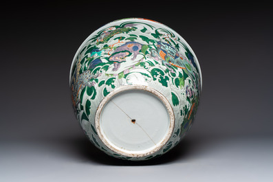 A fine famille verte-style 'Mythical Beasts and Fish' scroll pot or jardini&egrave;re, Samson, Paris, 19th C.