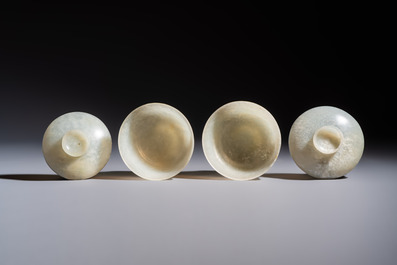 Nine Chinese hardstone carvings and bowls, including jade, 19/20th C.