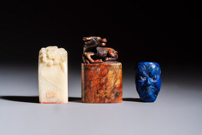 Nine Chinese hardstone carvings and bowls, including jade, 19/20th C.