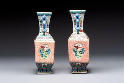 Four pairs of Chinese famille rose vases, 20th C.