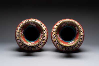 Three Chinese cloisonn&eacute; vases and a covered box, 20th C.