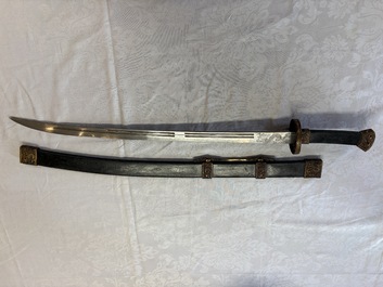 A Chinese palace guard sword 'Dao' inscribed 'Da Nei Shi Wei 大內侍衛', with lacquered wooden scabbard and gilt-bronze 'Dragon' mounts, Qing
