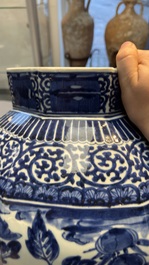 A large Japanese Arita blue and white vase and cover, Edo, late 17th C.