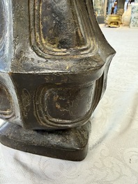A Chinese archaic bronze wine vessel, Hu 壺, probably Western Zhou