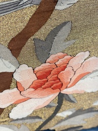 A rare and large Chinese gold-thread and silk 'Bai Niao Chao Feng 百鳥朝鳳' kesi panel, Republic