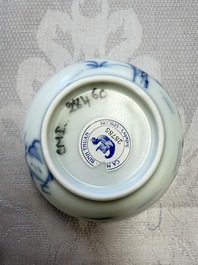 A pair of Chinese blue and white 'Ca Mau' shipwreck cups and saucers, Yongzheng