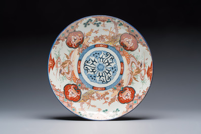 Two large Japanese Imari dishes, Chenghua mark, 17/19th C.