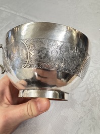 A fine Vietnamese silver saucer and handled bowl, Lei 雷 mark, 19th C.