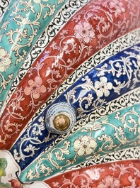 A Chinese Canton enamel shell-shaped basin with floral design, Yongzheng/Qianlong