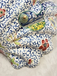 A Chinese Canton enamel shell-shaped basin with floral design, Yongzheng/Qianlong