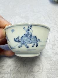 A pair of Chinese blue and white 'Ca Mau' shipwreck cups and saucers, Yongzheng