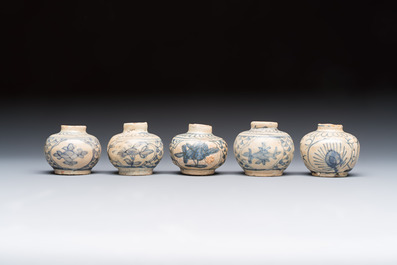 11 Chinese Swatow blue and white jarlets, Ming