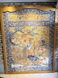 A rare and large Chinese gold-thread and silk 'Bai Niao Chao Feng 百鳥朝鳳' kesi panel, Republic