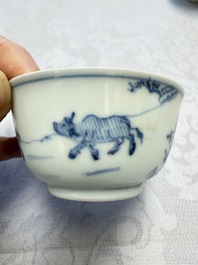 A pair of Chinese blue and white 'Ca Mau' shipwreck cups and saucers, Yongzheng