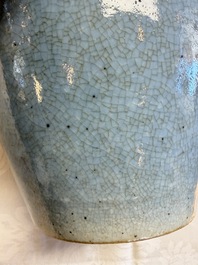 A Chinese celadon crackle-glazed vase and a lavender-blue crackle-glazed vase, 18/19th C.