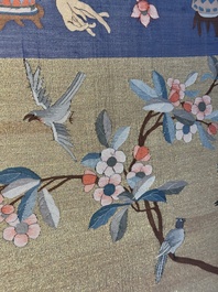 A rare and large Chinese gold-thread and silk 'Bai Niao Chao Feng 百鳥朝鳳' kesi panel, Republic