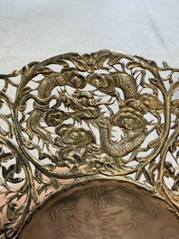 A pair of Chinese gilt-silver 'Dragon' tazzas, Heng Lai 恒來 marks, 19/20th C.