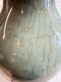 A Chinese celadon crackle-glazed vase and a lavender-blue crackle-glazed vase, 18/19th C.