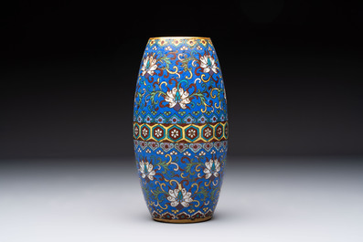Two Chinese cloisonn&eacute; covered jars, a vase and two brush washers, 19/20th C.