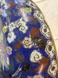 A Chinese cloisonn&eacute; 'Cranes' box and cover, 19th C.