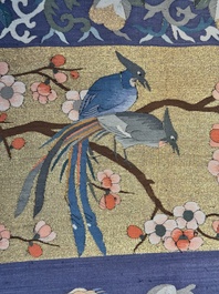 A rare and large Chinese gold-thread and silk 'Bai Niao Chao Feng 百鳥朝鳳' kesi panel, Republic