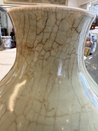 A Chinese celadon crackle-glazed vase and a lavender-blue crackle-glazed vase, 18/19th C.