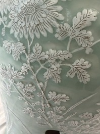 A Chinese slib-decorated celadon-ground garden seat, 19th C.