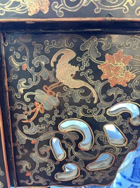 A fine Chinese gilt-lacquered wooden altar table, tiaoan, 18/19th C.