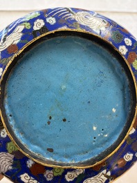 A Chinese cloisonn&eacute; 'Cranes' box and cover, 19th C.