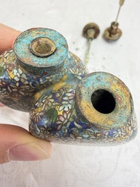 A collection of 12 Chinese cloisonn&eacute; snuff bottles with floral design, 19/20th C.