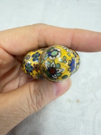 A collection of 12 Chinese cloisonn&eacute; snuff bottles with floral design, 19/20th C.