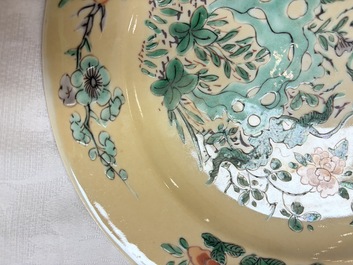 A pair of Chinese famille verte caf&eacute;-au-lait-ground plates with floral design, lotus mark, Kangxi