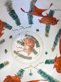 A Chinese famille verte 'Warriors' scroll pot, 19th C.