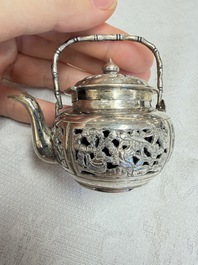 A collection of 11 Chinese silver wares, various marks, 19/20th C.