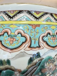A Chinese famille verte 'Warriors' scroll pot, 19th C.