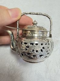 A collection of 11 Chinese silver wares, various marks, 19/20th C.