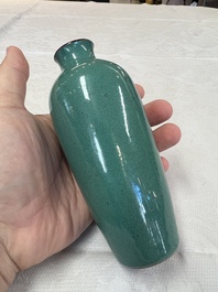 A Chinese Swatow green-glazed vase, 19th C.