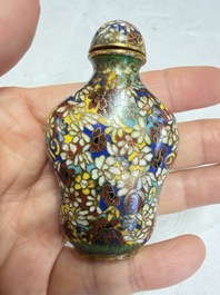 A collection of 12 Chinese cloisonn&eacute; snuff bottles with floral design, 19/20th C.