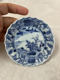 17 Chinese blue and white cups and 22 saucers, Kangxi/Yongzheng