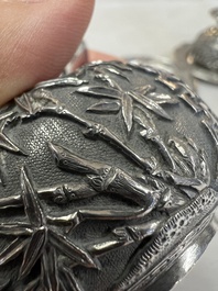 A pair of Chinese silver jarlets, a pair of saucer dishes, a rectangular casket and a cylindrical box, 19/20th C.