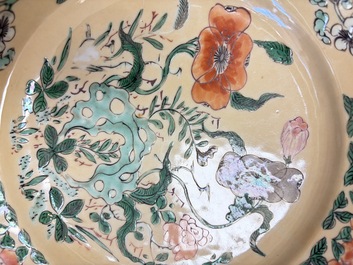 A pair of Chinese famille verte caf&eacute;-au-lait-ground plates with floral design, lotus mark, Kangxi