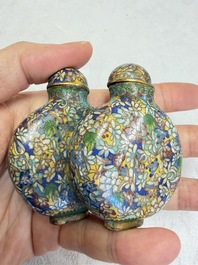 A collection of 12 Chinese cloisonn&eacute; snuff bottles with floral design, 19/20th C.