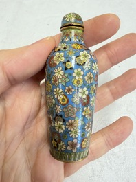A collection of 12 Chinese cloisonn&eacute; snuff bottles with floral design, 19/20th C.