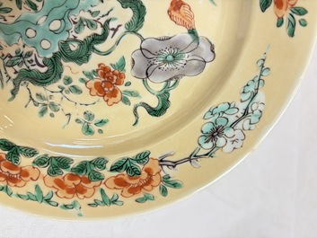 A pair of Chinese famille verte caf&eacute;-au-lait-ground plates with floral design, lotus mark, Kangxi